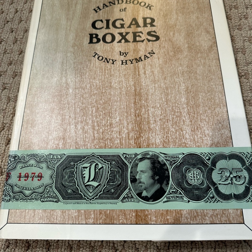 Handbook of Cigar Boxes Coffee Table Book